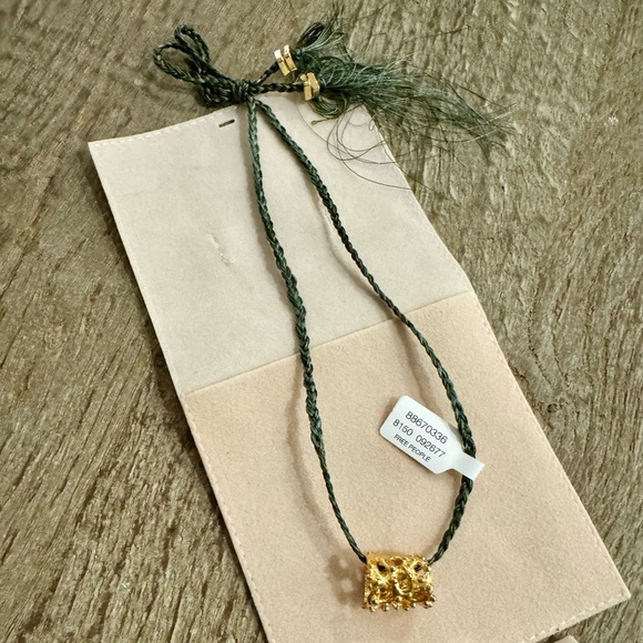 Free People Pajarolimon Esfora Necklace. - Picture 4 of 8